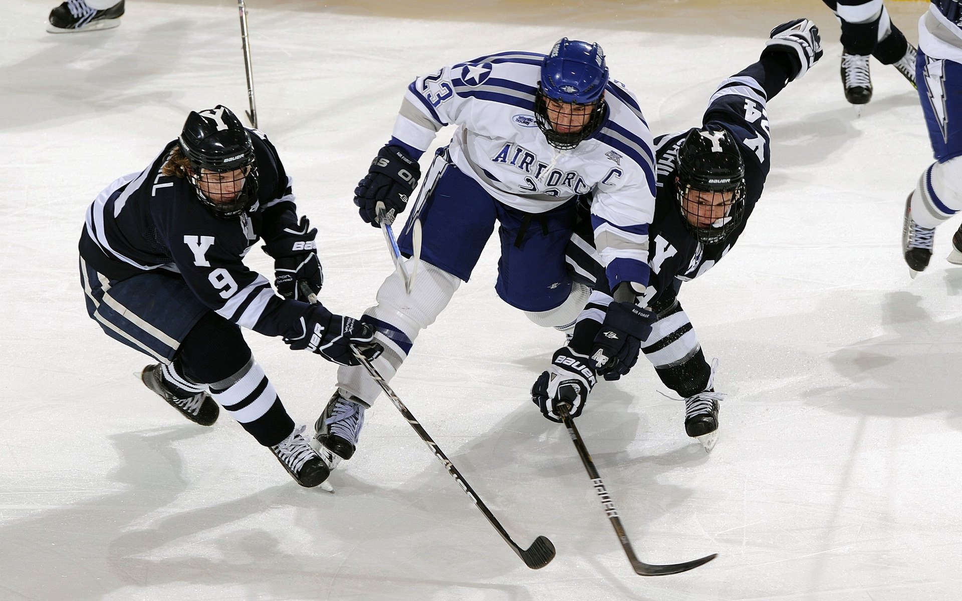 从波兰到马里，卡塞米罗如何用连续关键得分改写足球叙事