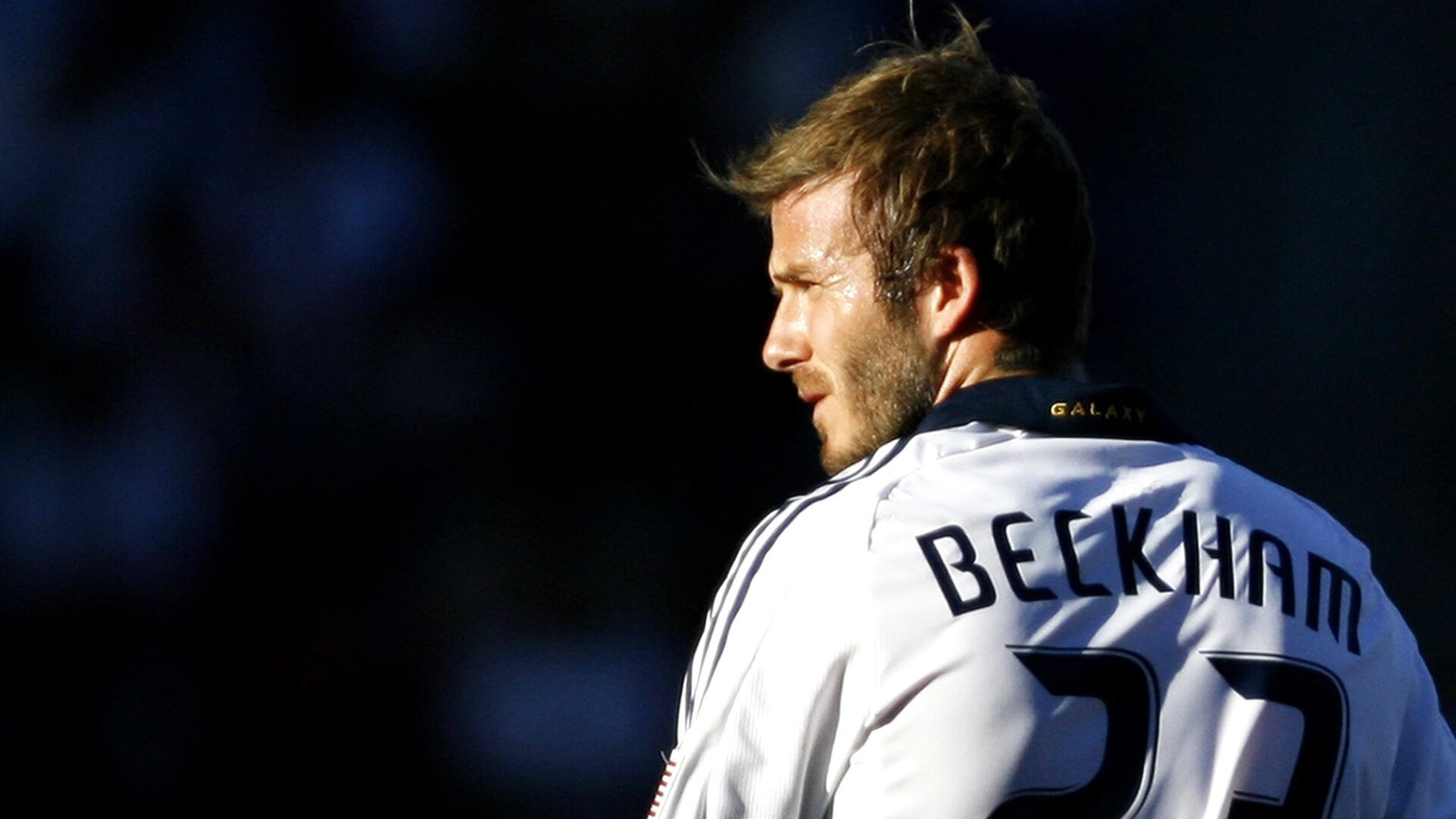 绿茵绝杀与乒乓高光，当葡萄牙的狂喜遇见张本的怒吼